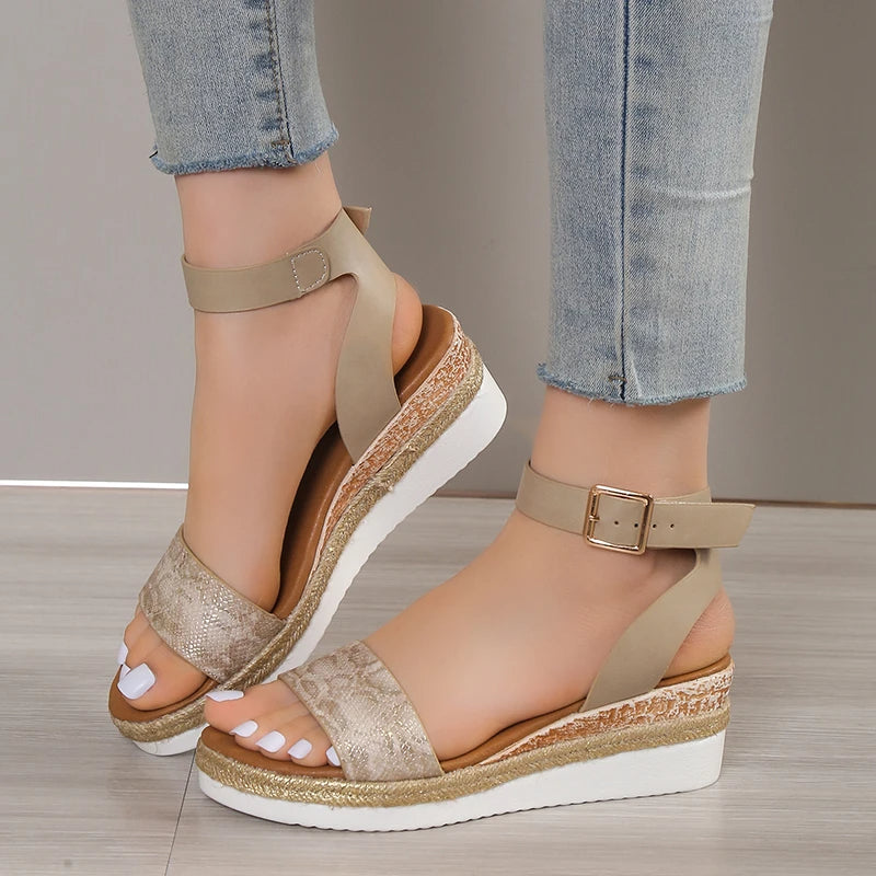 Dalana | Getailleerde en elegante wintersandalen