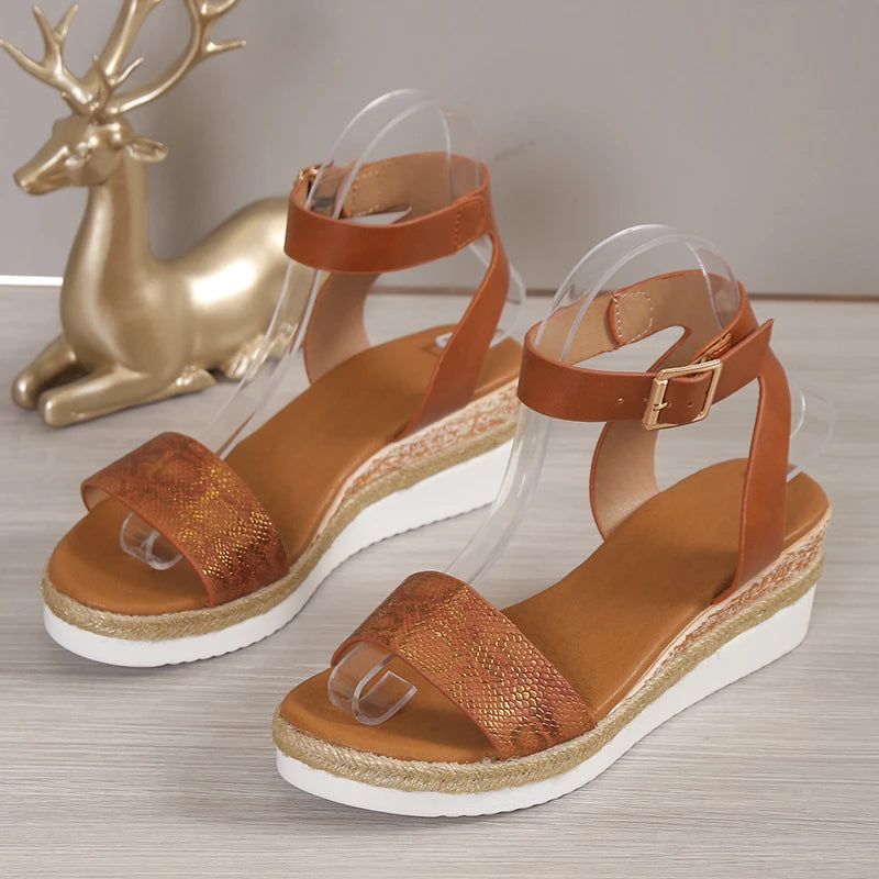 Dalana | Getailleerde en elegante wintersandalen