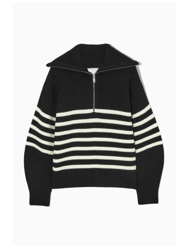 Madeleine - Wijde Turtleneck Dames Trui met Gestreepte Revers
