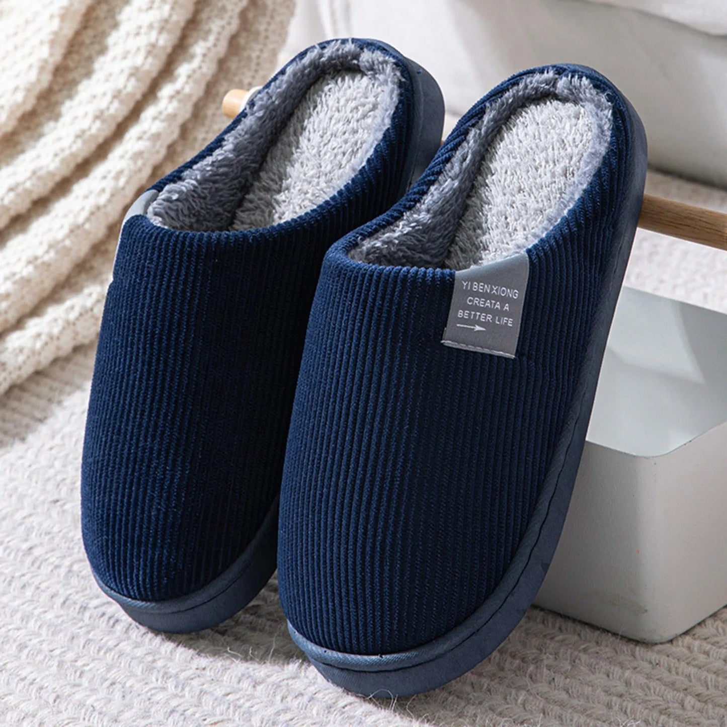 Femke | Modieuze en minimalistische winterslippers