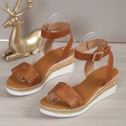 Dalana | Getailleerde en elegante wintersandalen