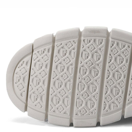 Patricia Tijdloze en elegante zomersneakers