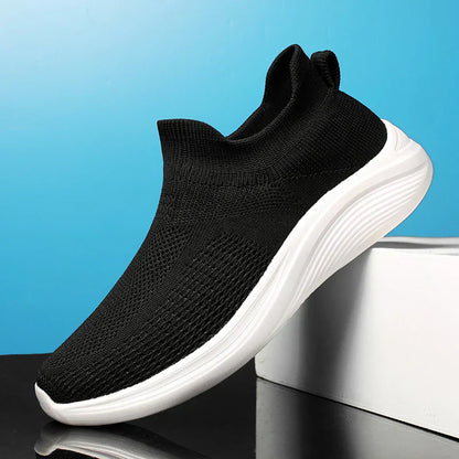 Estefanía | Casual and Effortless summer Sneakers