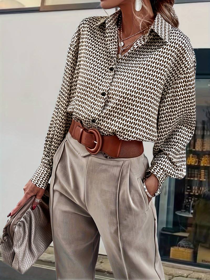 Eenvoudige en stijlvolle winterblouse